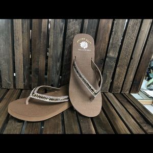 Yellow Box Mellow Mat Sandal